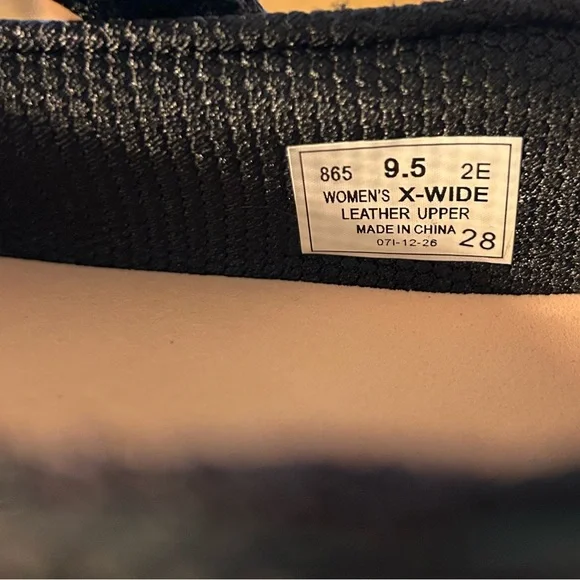 Orthofeet 865 Celina Black Leather Mary Jane Orthopedic Shoes Size 9.5 EE - Picture 3 of 5